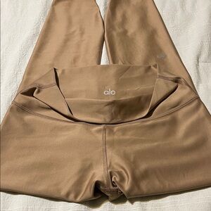 ALO Yoga High-Waist beige Brown Leggings